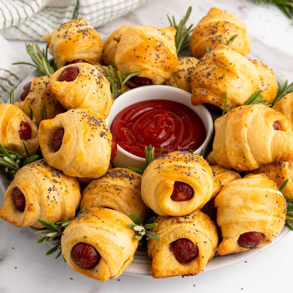 Flaky Mini Piggies in a Blanket