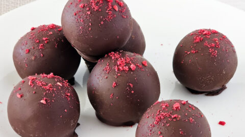 raspberry chocolate truffles featured image