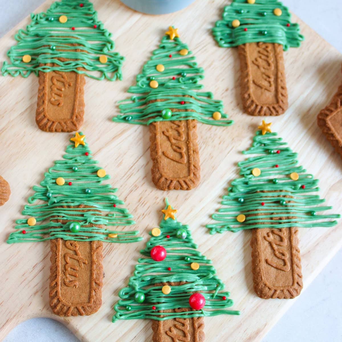 biscoff christmas tree social media image copy