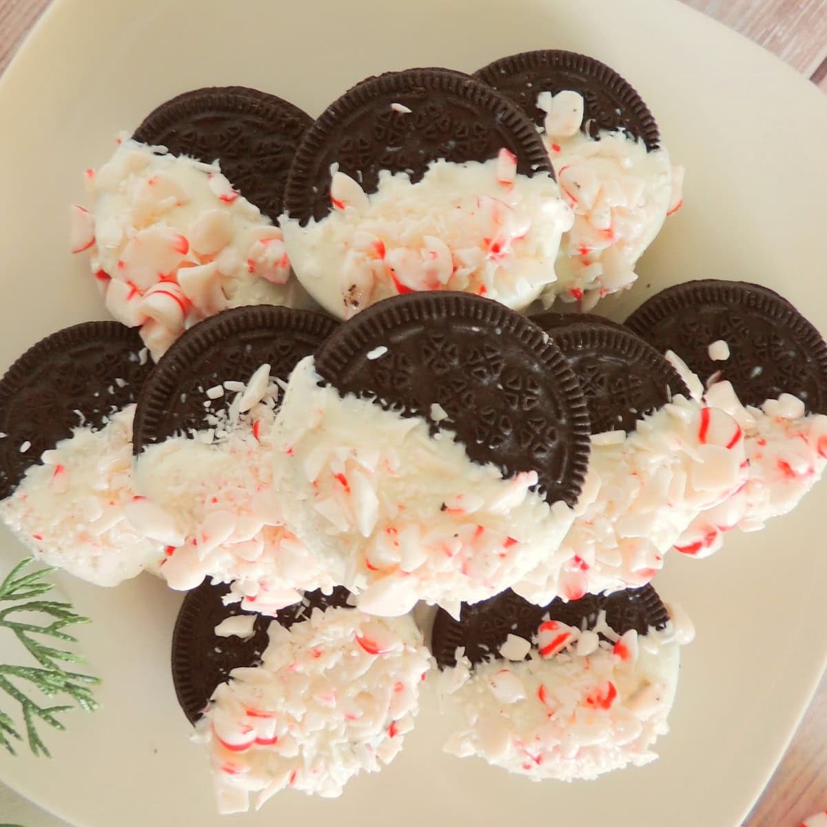 Sweet Peppermint Oreos