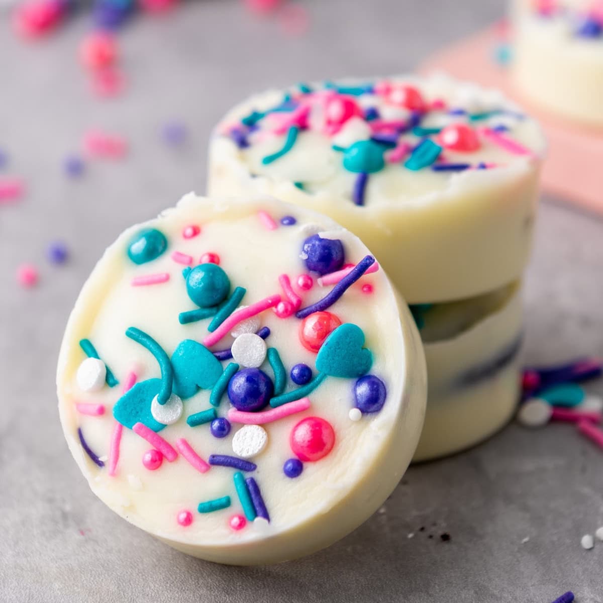 rainbow chocolate covered oreo featured image