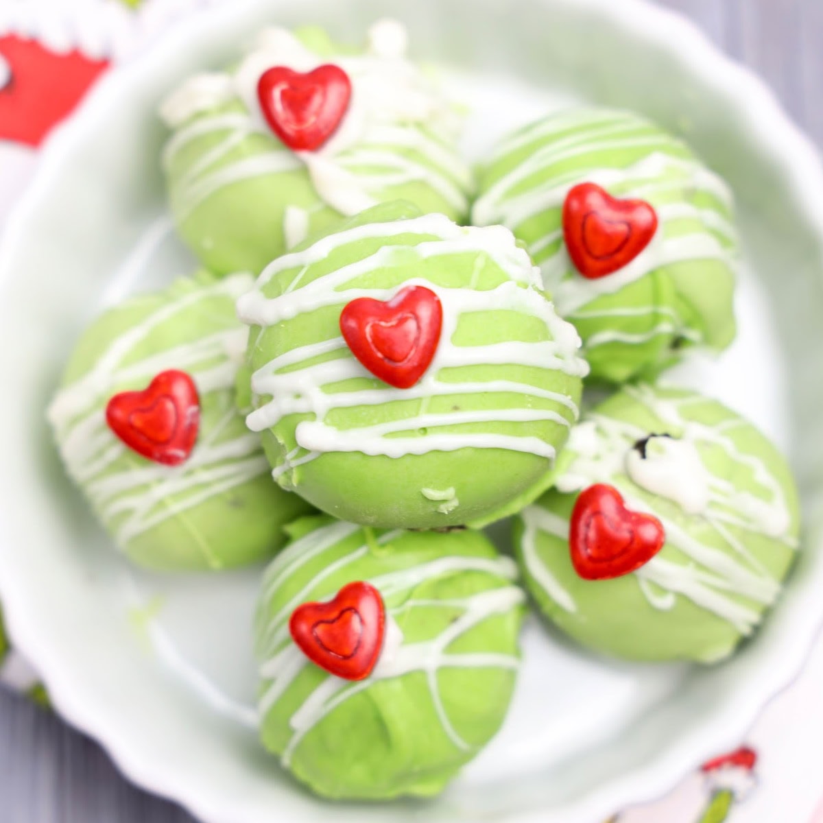 Grinch-Themed Oreo Balls