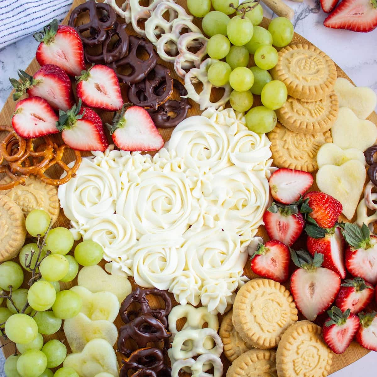 valentines cream cheese board copy 4