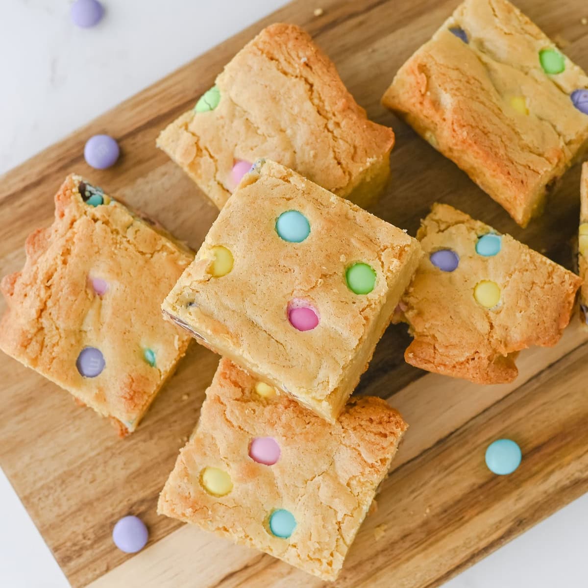 easter blondies featured image