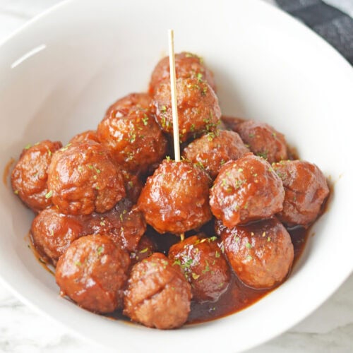 photo of the finished cranberry meatballs
