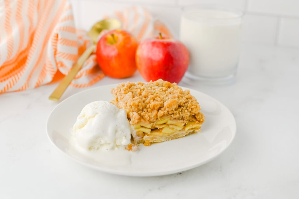 Photo of the Finished Apple Pie Bars