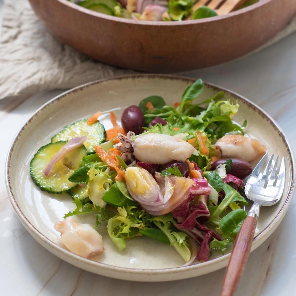 baby calamari garden salad featured image