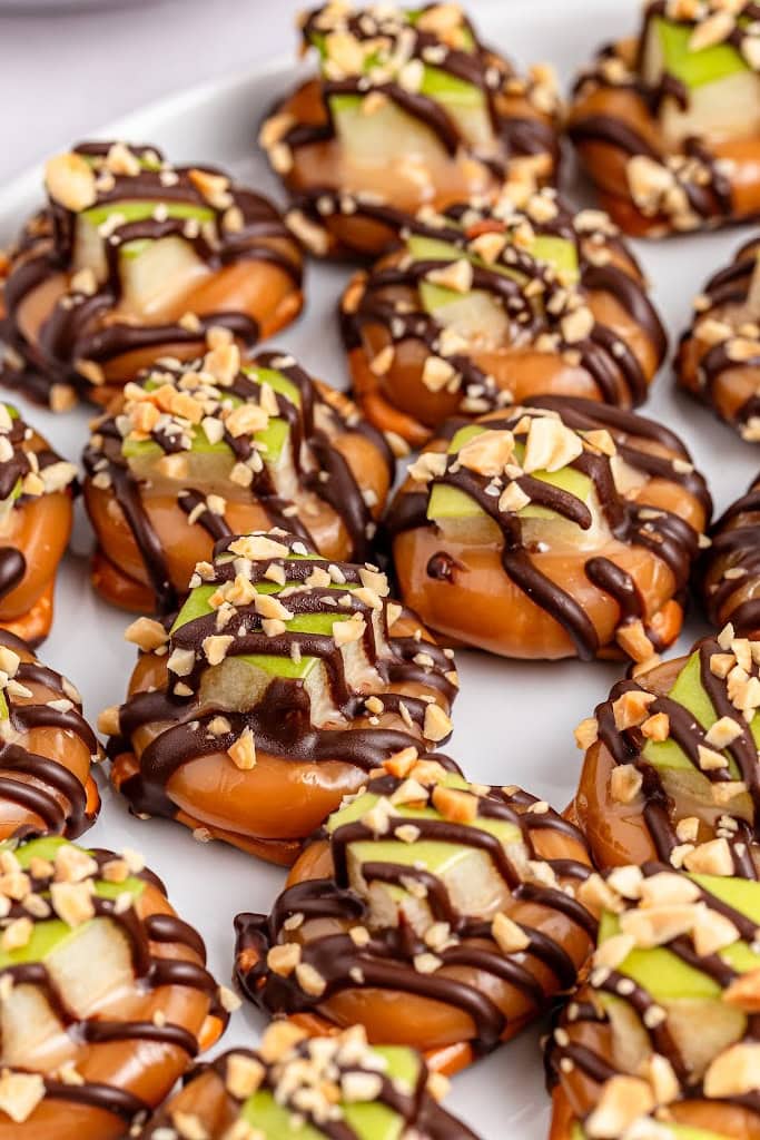 caramel apple pretzel bites