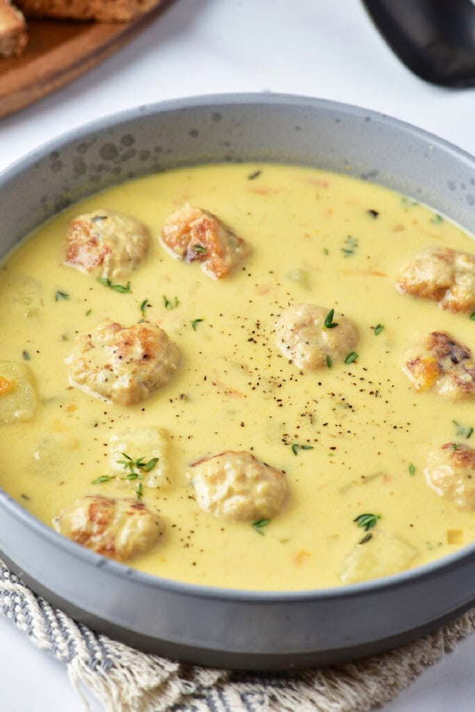 easy dinner ideas - Cheesy Turkey Meatball Soup