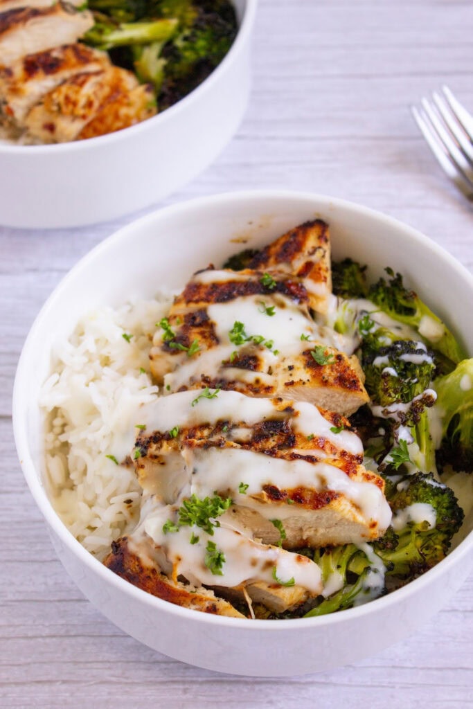easy dinner ideas - Chicken and Broccoli Bowls