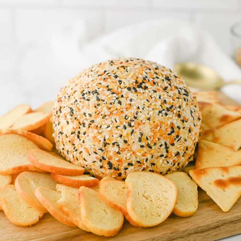 everything bagel cheeseball featured image
