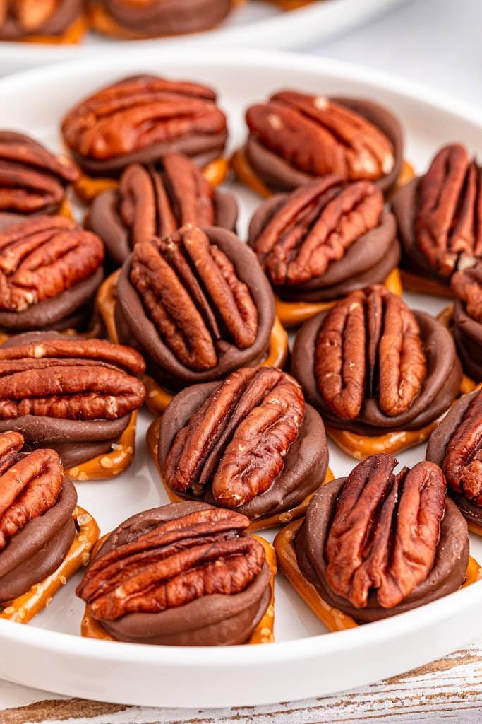 pecan rolo pretzels