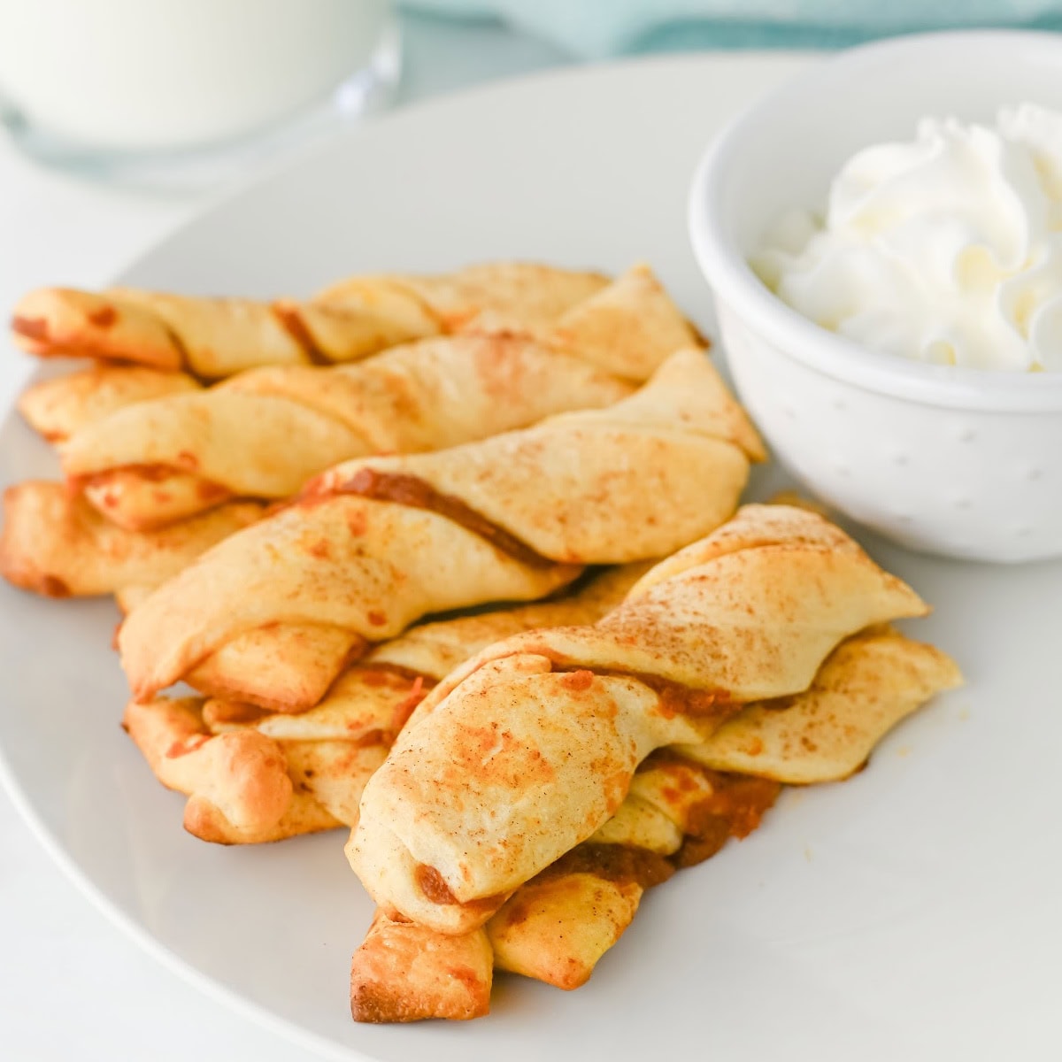 pumpkin crescent rolls featured image