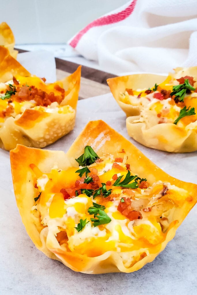 work party snacks - Cheesy Ranch Chicken Wonton Cups