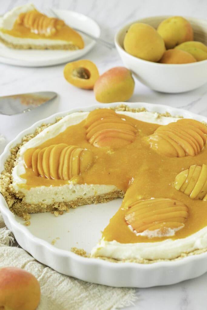 photo of the finished Apricot Cheesecake Tart
