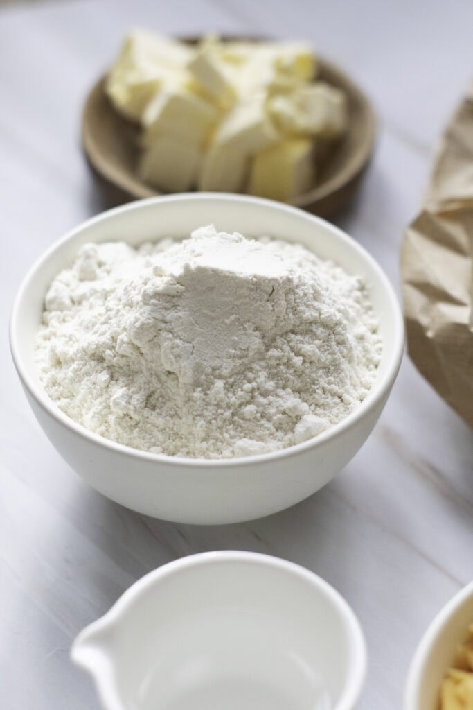 mini salmon quiche process photo