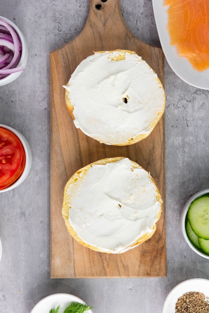 smoked salmon bagel process photo