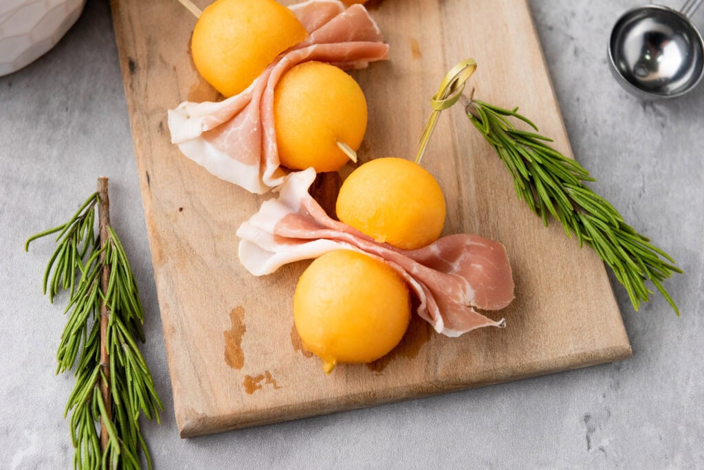 photo of the finished Cantaloupe and Prosciutto Skewers 