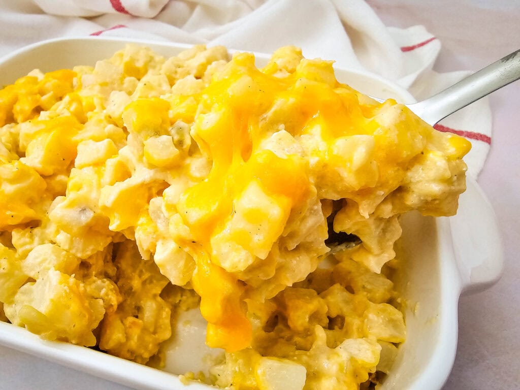 photo of the finished Slow Cooker Cheesy Potatoes