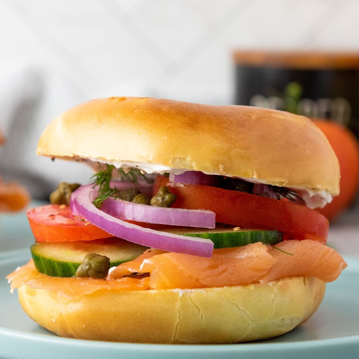 smoked salmon bagel featured image