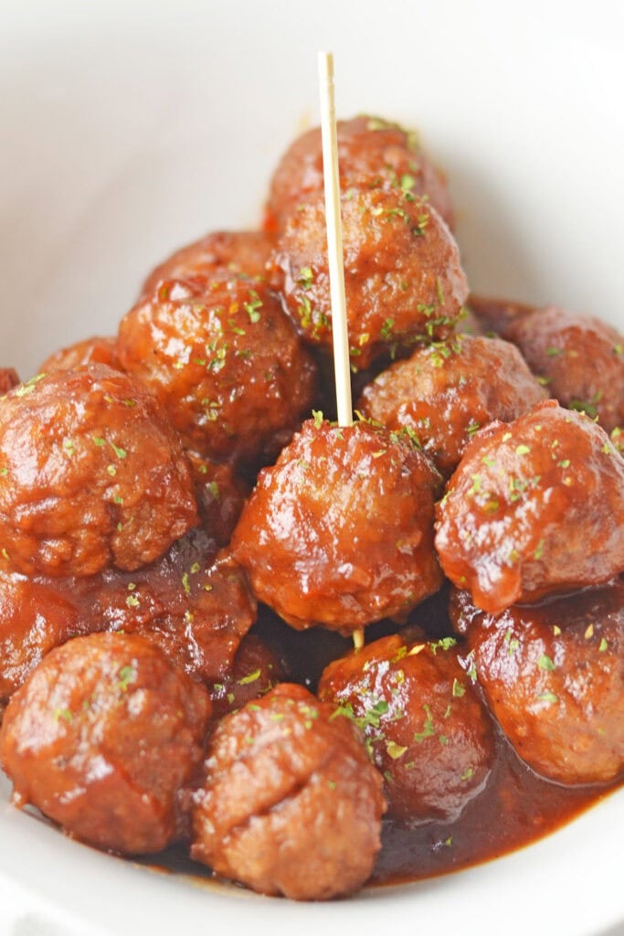 thanksgiving appetizers - Crockpot Cranberry Meatballs