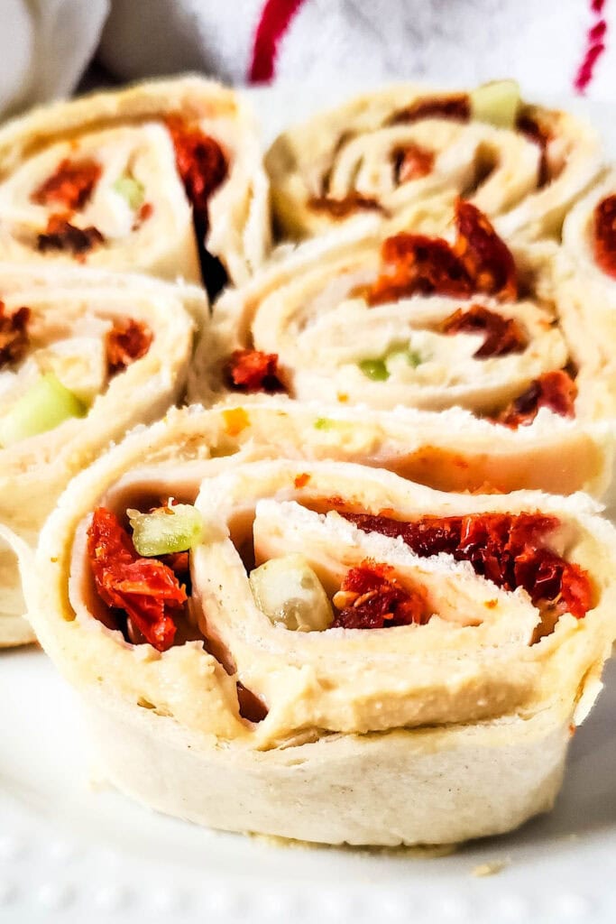 thanksgiving appetizers - Turkey Hummus Pinwheels