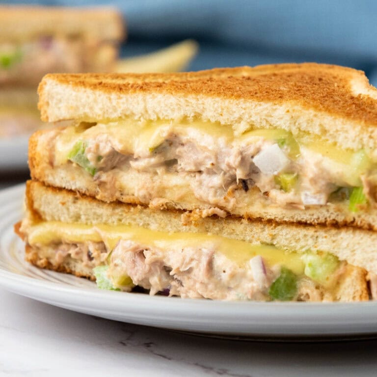 tuna melt sandwich featured image