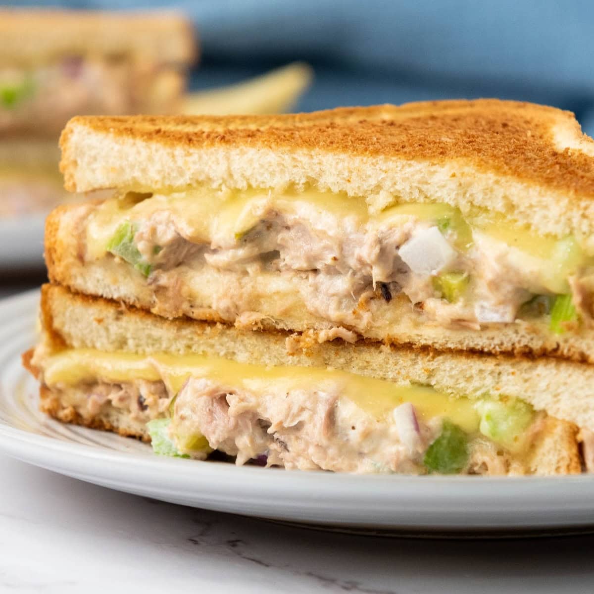tuna melt sandwich featured image
