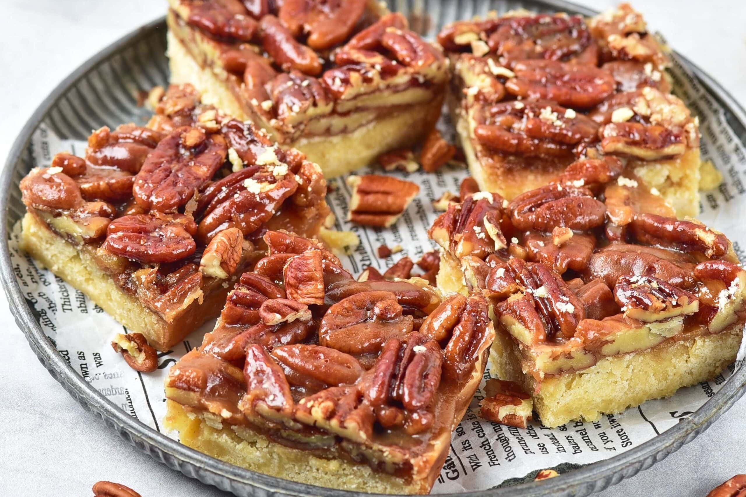 photo of the finished pecan pie bars