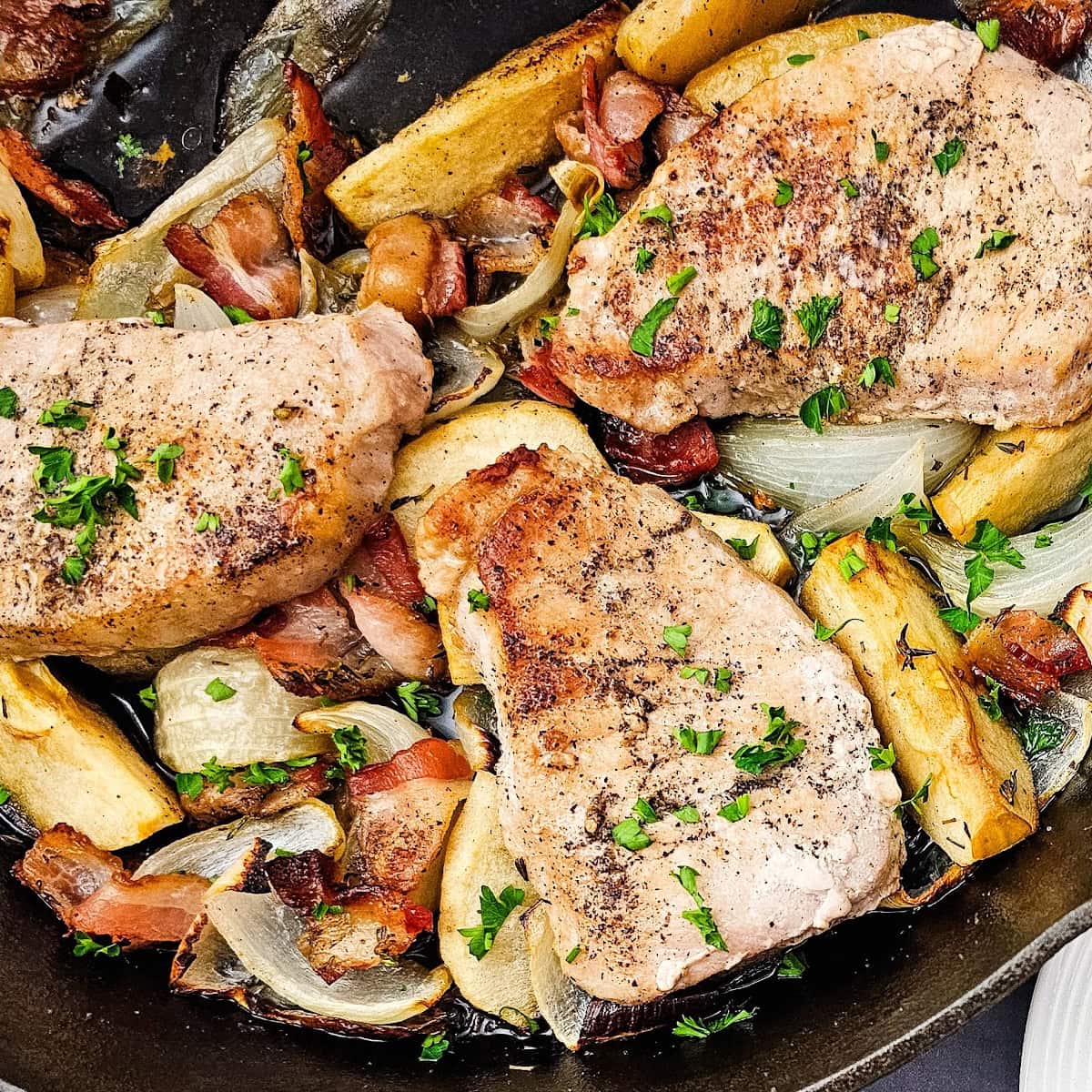 iron skillet apple pork chops featured media image