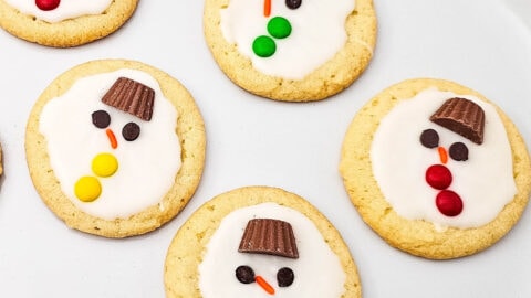 melted snowman sugar cookies featured image