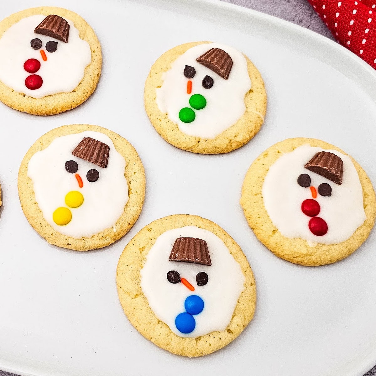 melted snowman sugar cookies featured image