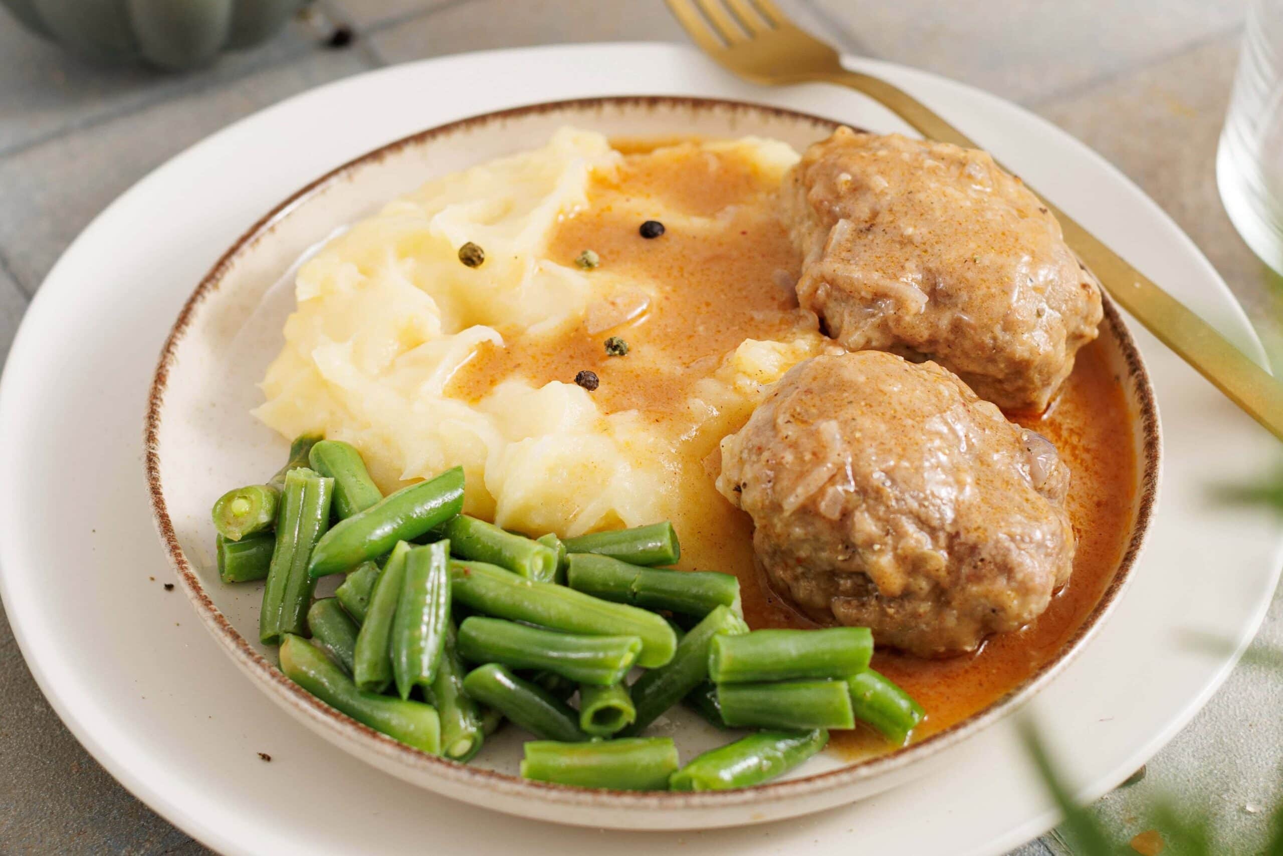photo of the finished salisbury steak