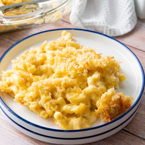 photo of the finished baked mac and cheese