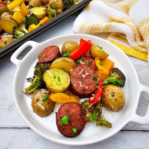 photo of the finished Sheet Pan Sausage and Veggies