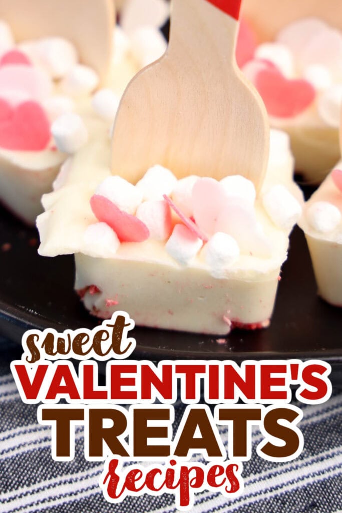valentine's treats -Strawberry White Hot Chocolate Spoons