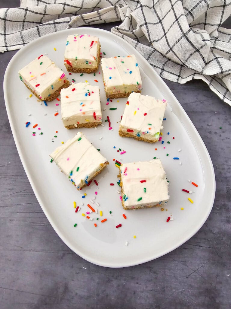 photo of the finished Funfetti Cheesecake Bars
