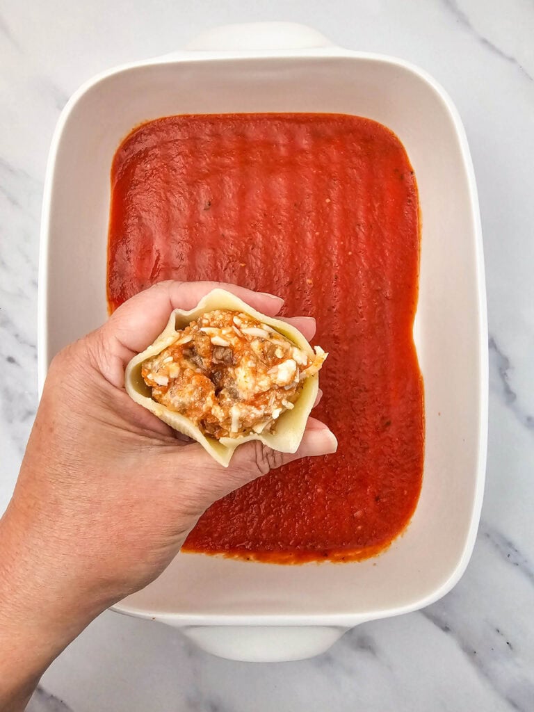 italian stuffed shells process photo