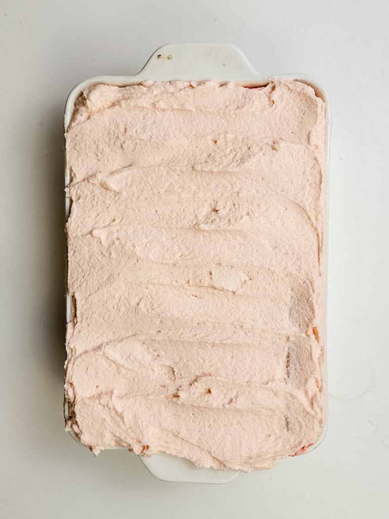 strawberry tiramisu process photo