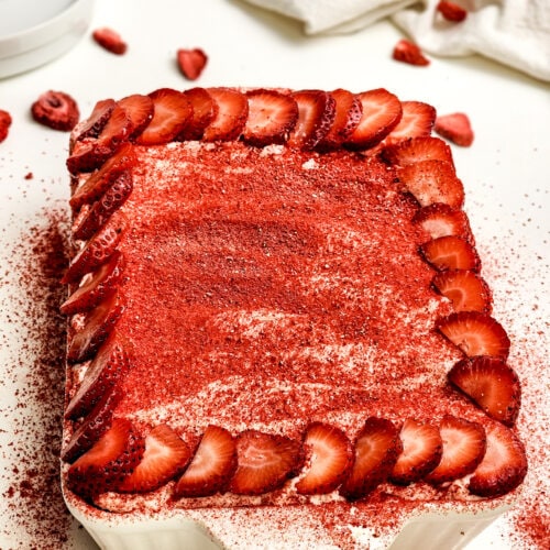 photo of the finished strawberry tiramisu