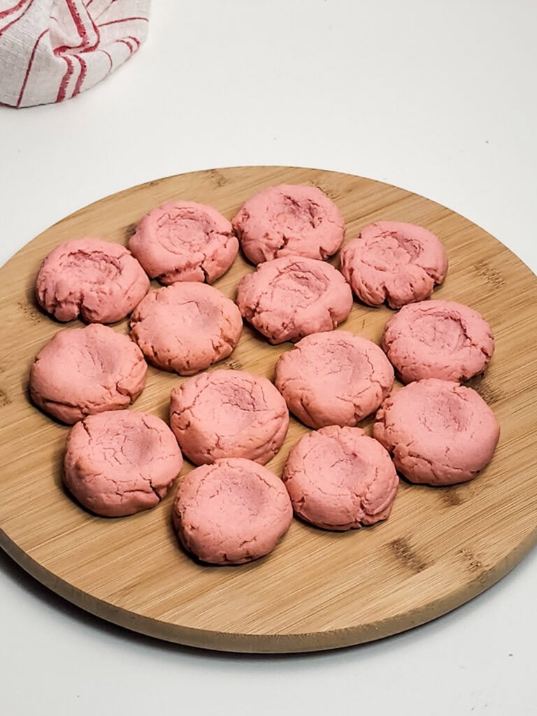 pink sugar cookies process photo