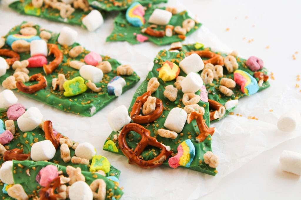 photo of the finished st. patrick's day bark