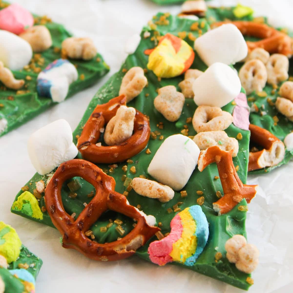 st. patricks day bark featured image