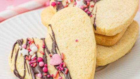 valentine's day sugar cookies featured image