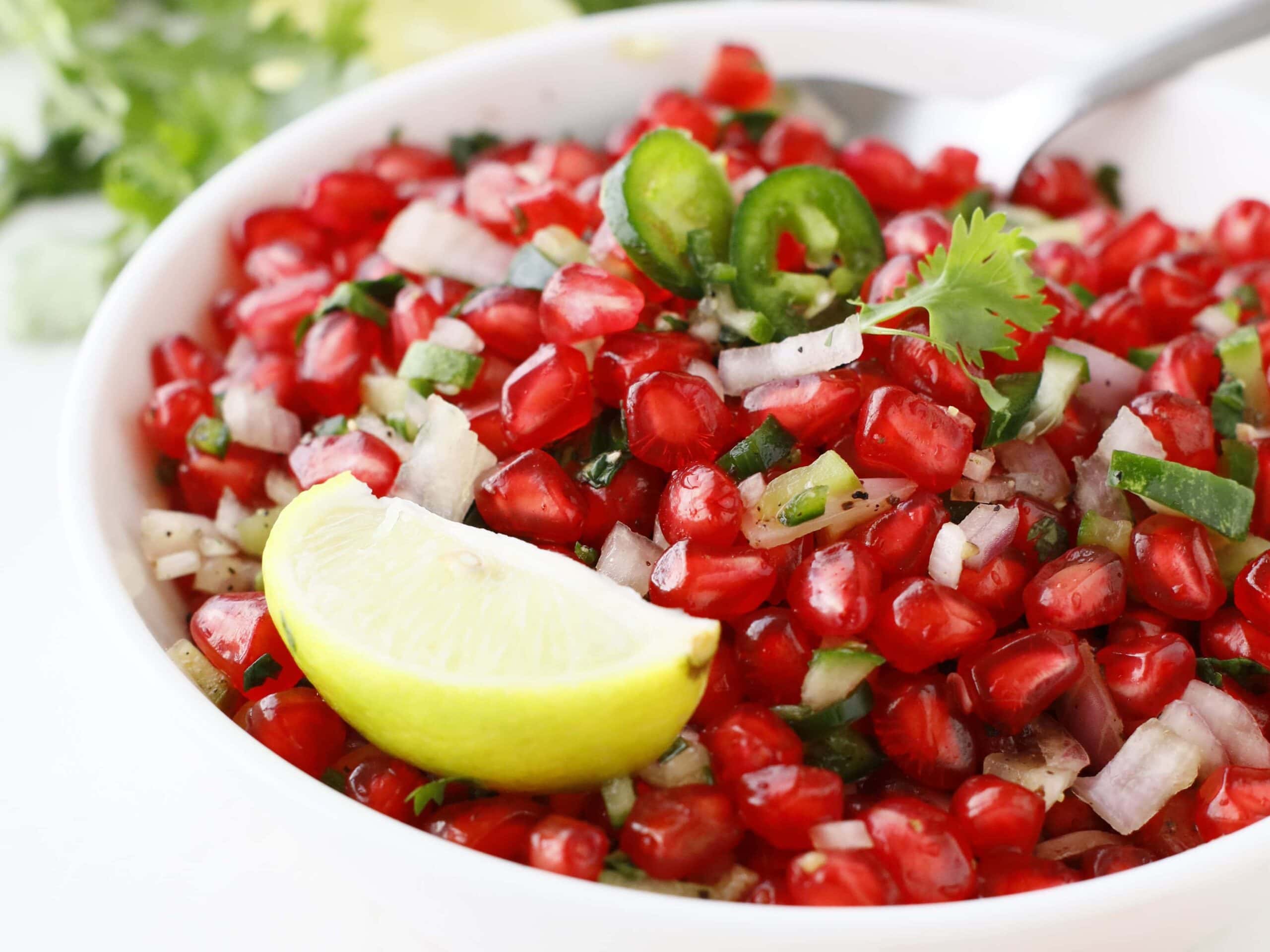 photo of the finished pomegranate salsa