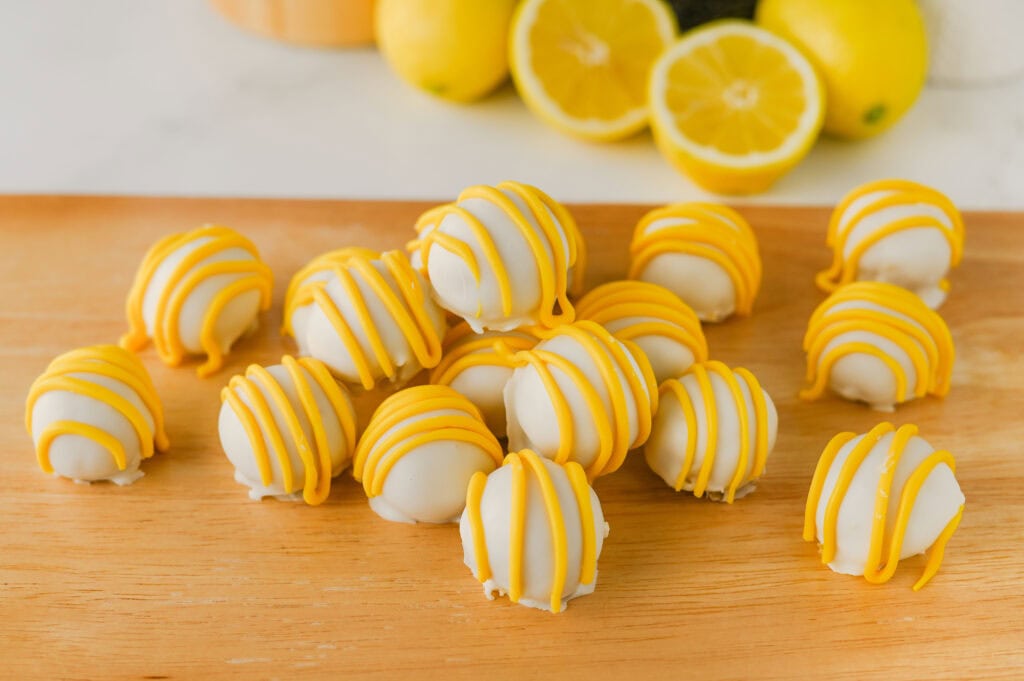 lemon oreo truffles