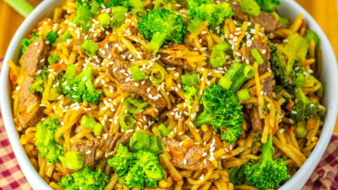 beef and broccoli lo mein featured image