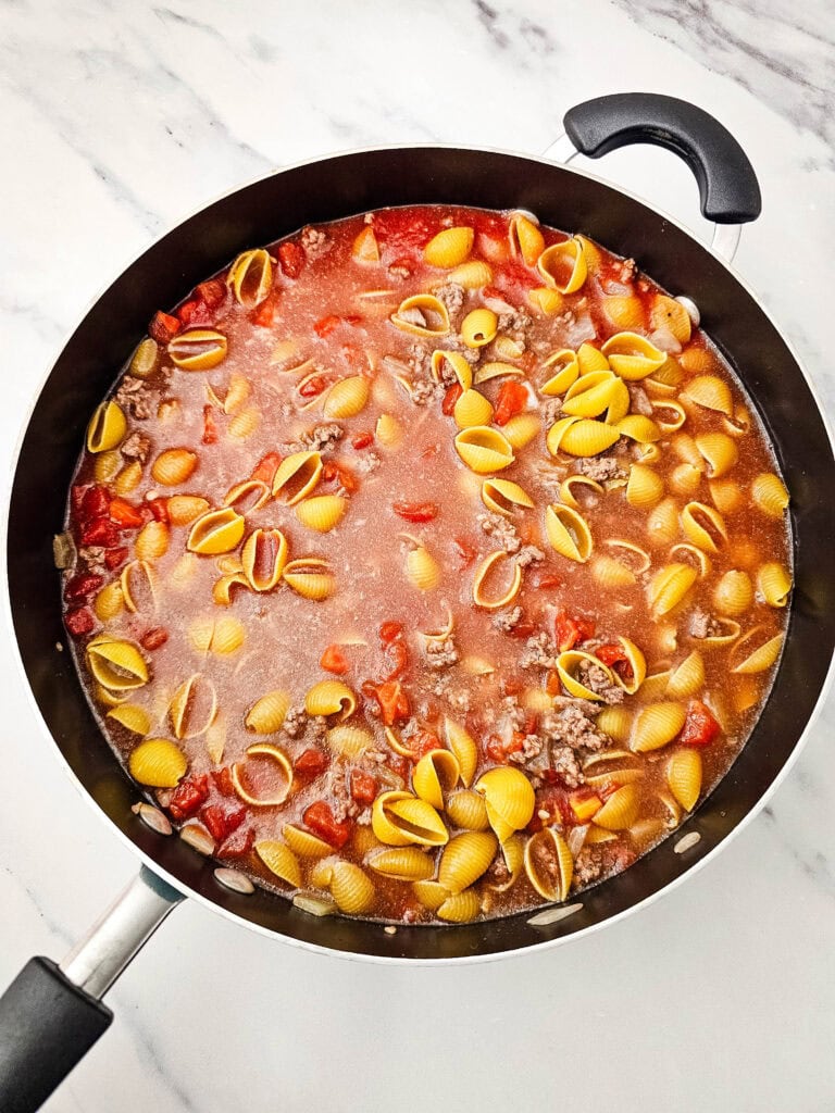 one pan cheeseburger pasta process photo