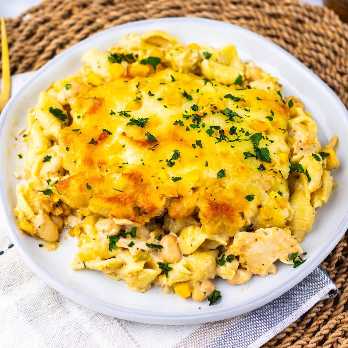 White chicken chili mac and cheese featured image