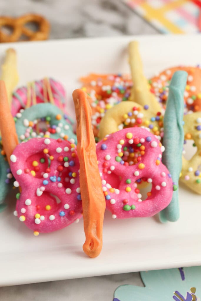 Butterfly Chocolate Covered Pretzels Process Photo